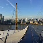 O2- Luxurious 3Bd Flat With Stunning View Balcony