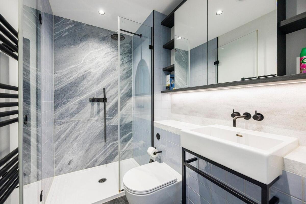 Appartamento O2- Luxurious 3bd Flat With Stunning View Balcony Londra