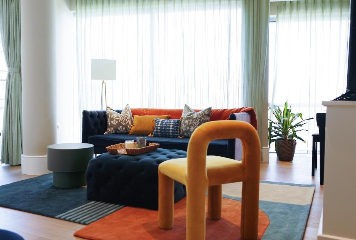 O2- Luxurious 3bd Flat With Stunning View Balcony *